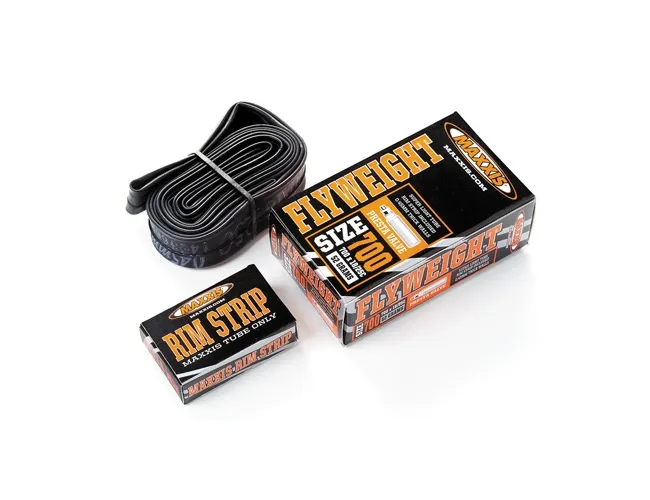 Maxxis Flyweight Road Bike Inner Tube 28-inch 18-25 x 622 Sclaverand Valve 48 mm – Remaining stock