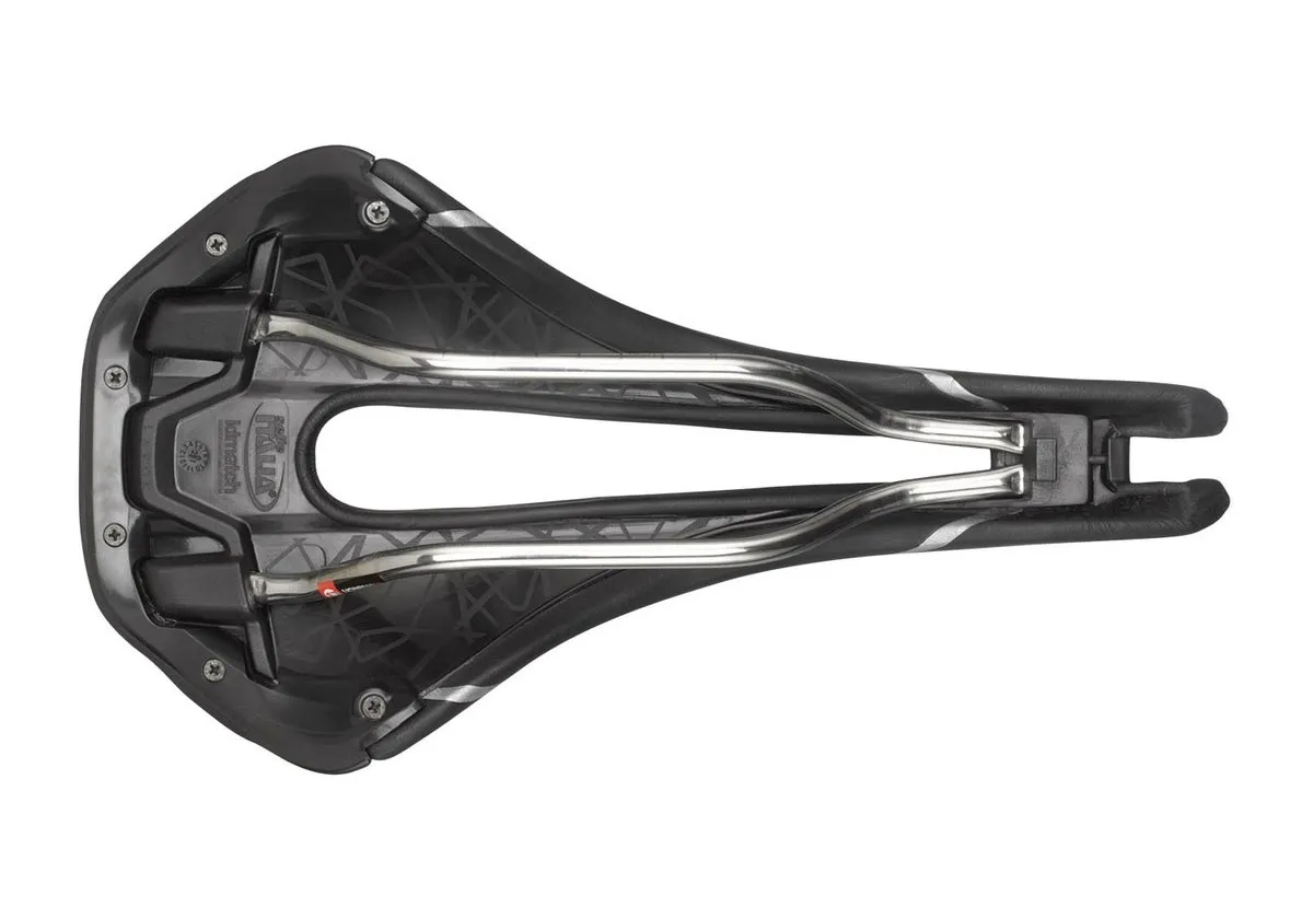 Selle Italia Novus Endurance Saddle Ti386 Superflow L3 black
