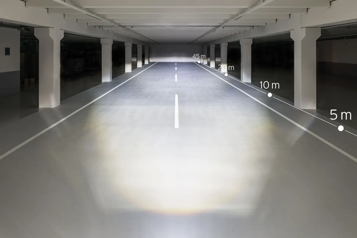 Busch + Müller IXON Space Front Light 150 Lux incl. battery + charger