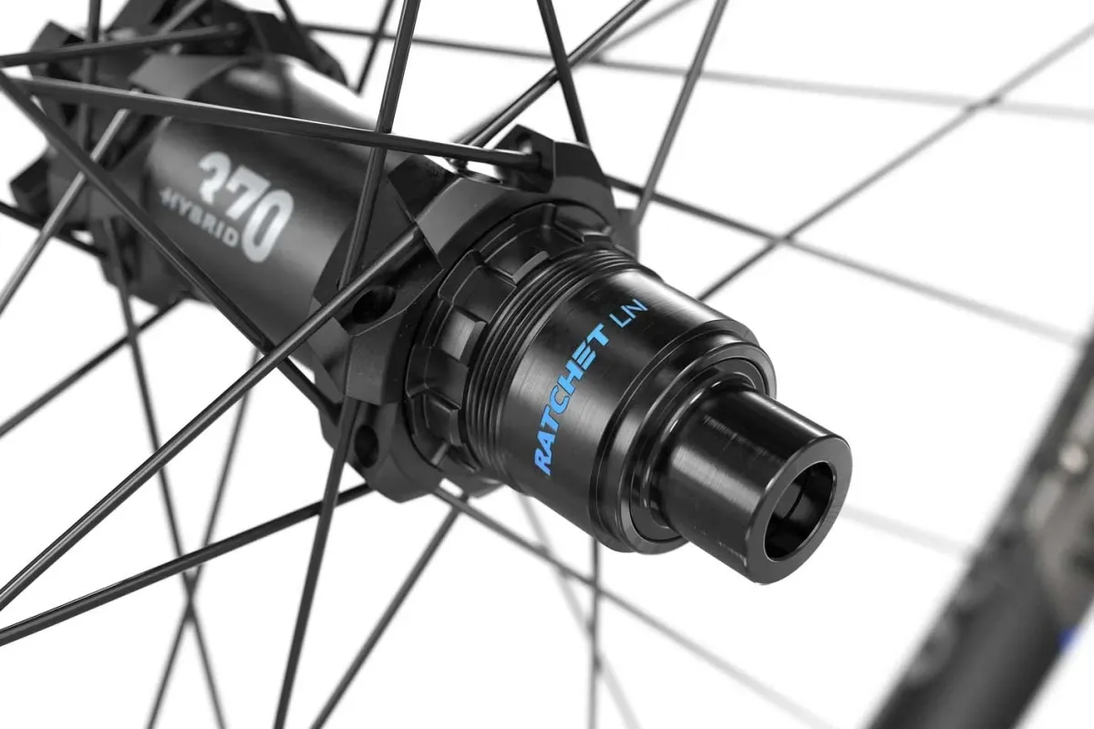 DT Swiss H 1900 Spline 30 IS Hybrid | 29-inch E-bike MTB rear wheel disc 6-bolt Boost