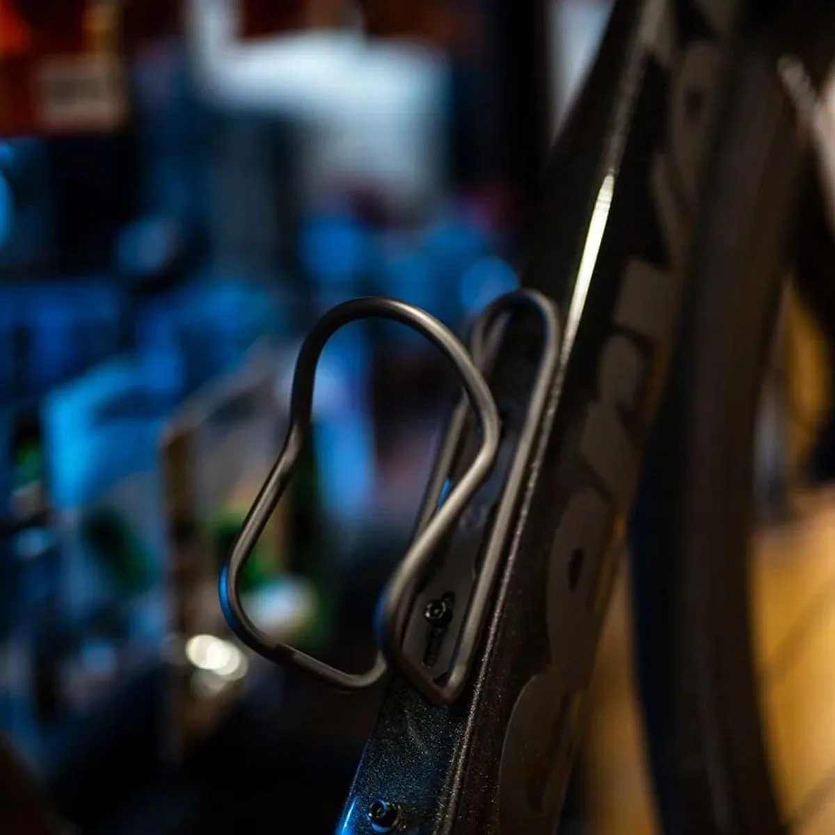 SILCA Sicuro Titanium Cerakote v2 bottle cage – titanium ceramic black