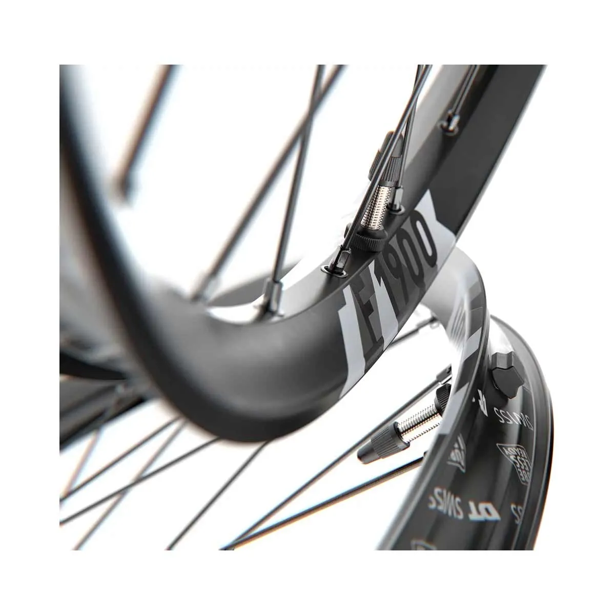 DT Swiss F 1900 Classic 30 Front Wheel 27.5-inch Boost 15x110mm