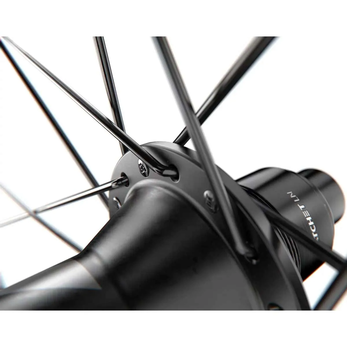 DT Swiss F 1900 Classic 30 Front Wheel 27.5-inch SuperBoost 20x110mm