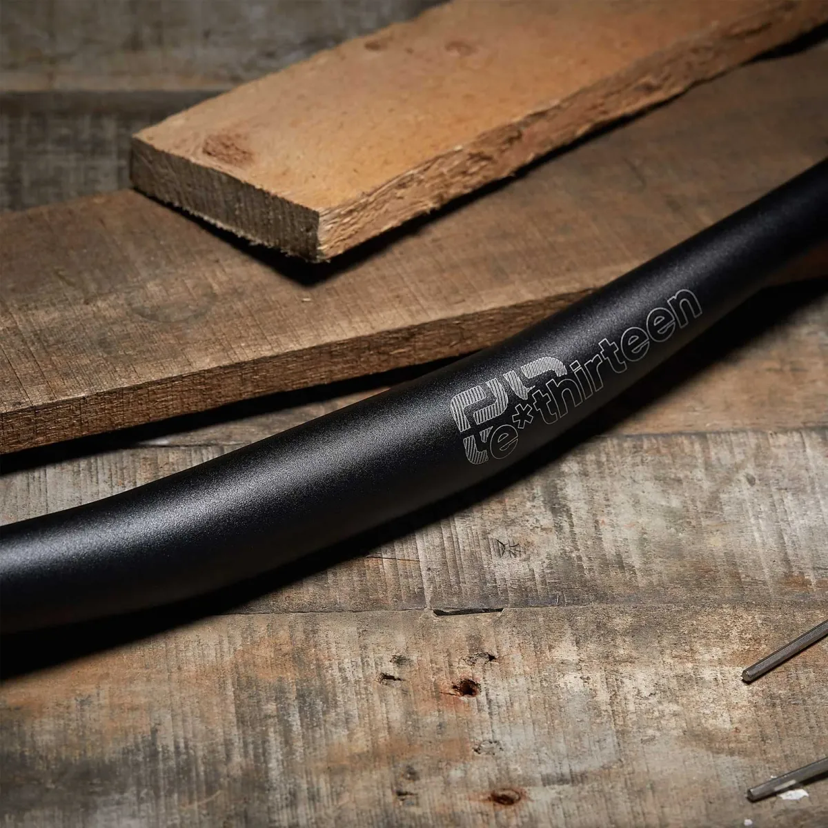 e*thirteen Base Riser 35 Ø | Rise 20mm Width 800mm black