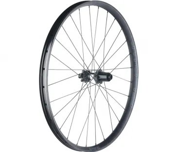 26-inch MTB rear wheel DT Swiss 350 Straightpull hub + Stans Notubes ZTR Crest MK4 rim | built by TNC