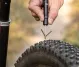 Wolf Tooth EnCase Chain + Tire Plug Multitool – Chain tool / Tubeless repair kit